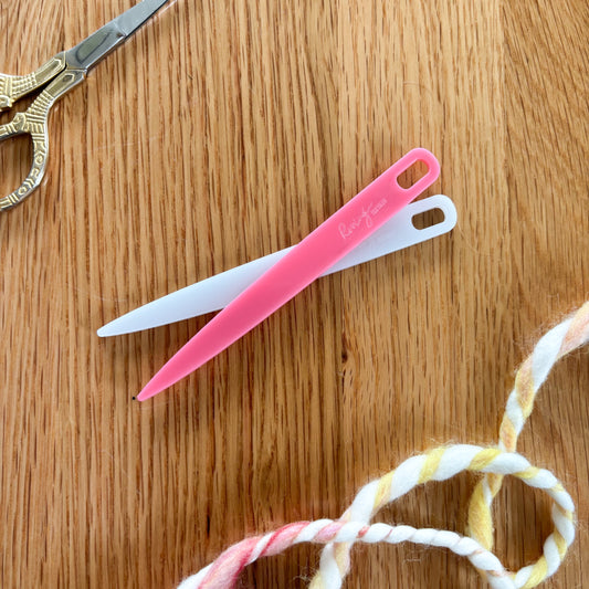 Acrylic Weaving Needle