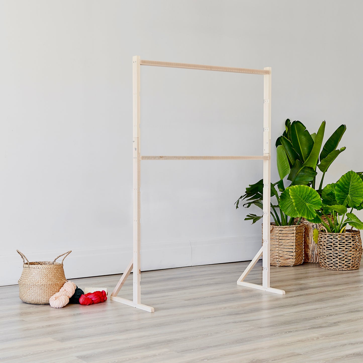 Bonza: Adjustable Weaving Loom
