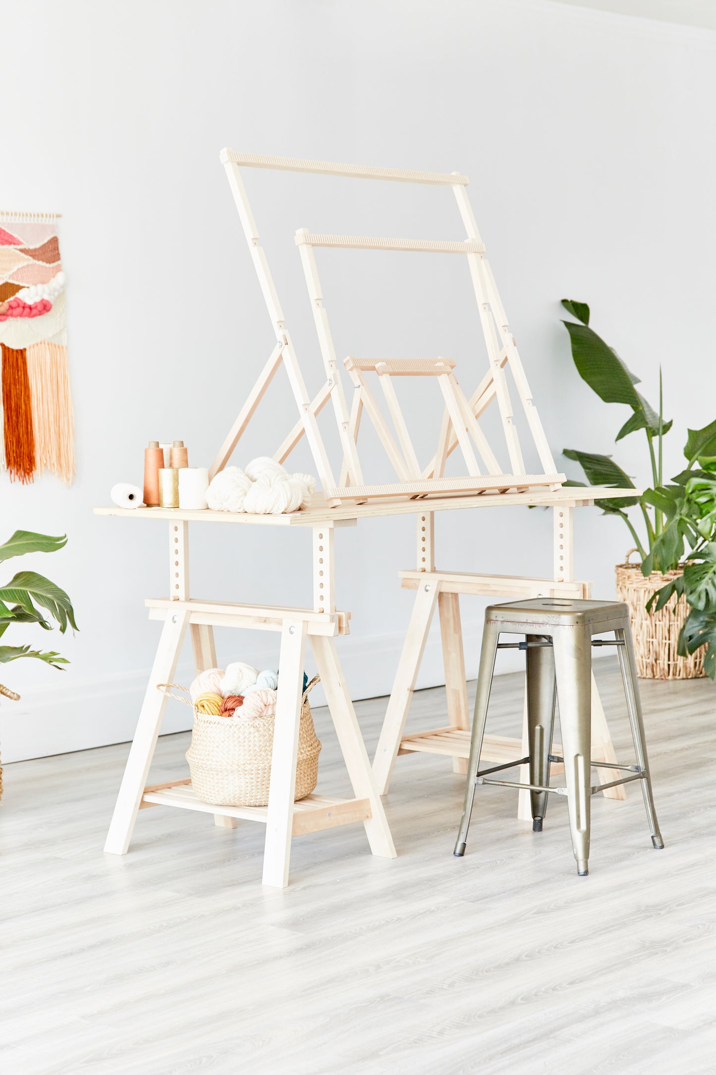 Corker / : 18” Weaving Loom