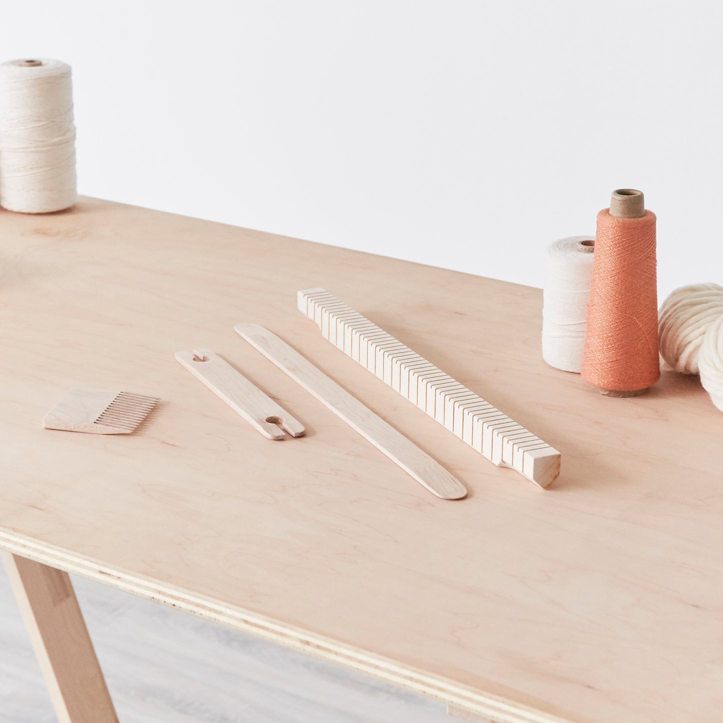 Corker / : 18” Weaving Loom