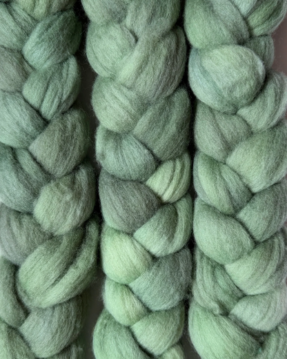 Hand Dyed Roving