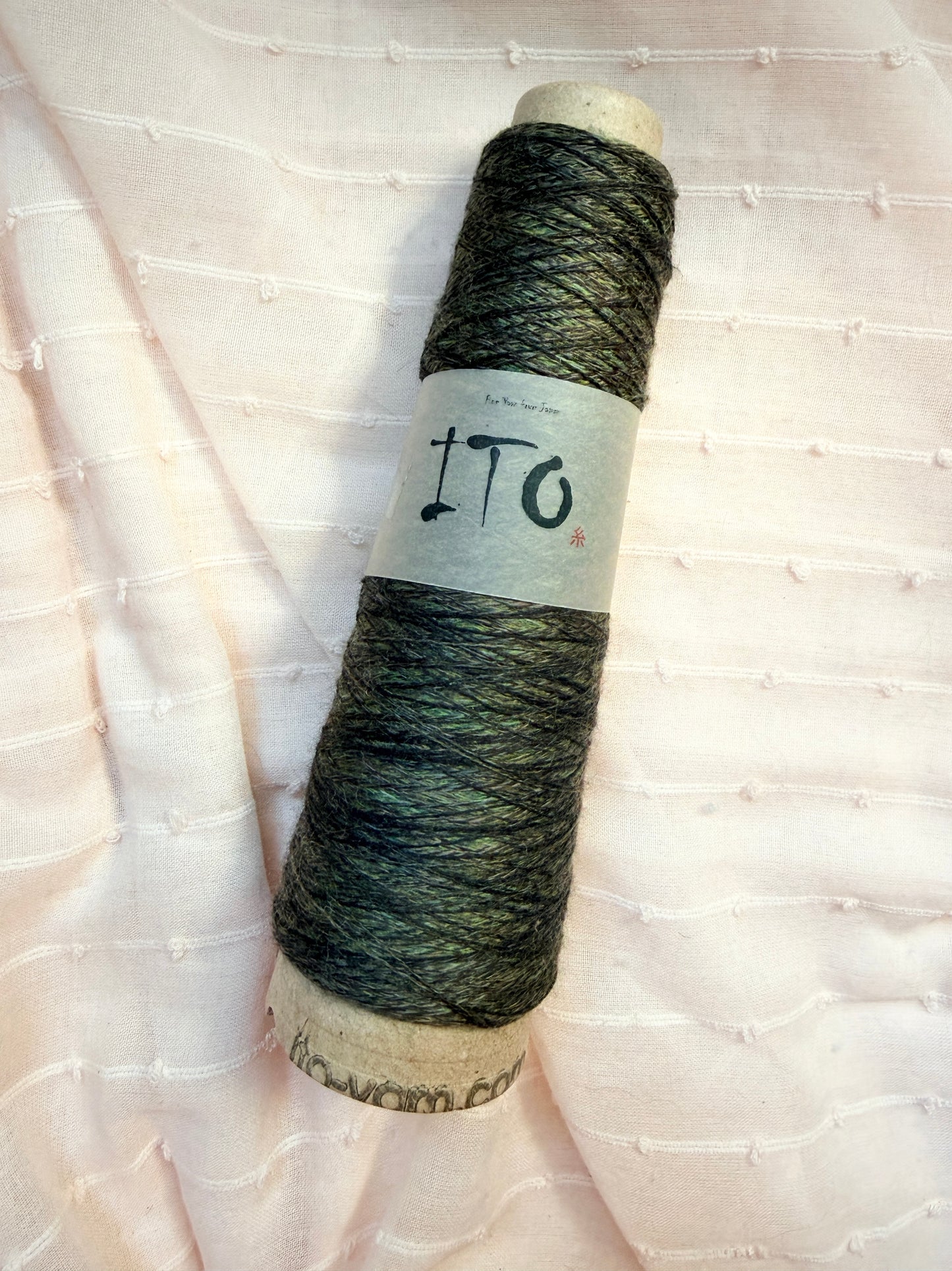 Ito Niji Wool